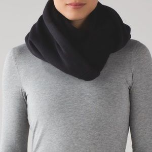 ⚡️3 for $25✨TNA Scarf